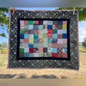 Very Vintage homemade baby quilt. 21.5” x 17.5” EUC